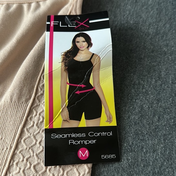 SHAPING ROMPER - Picture 6 of 6